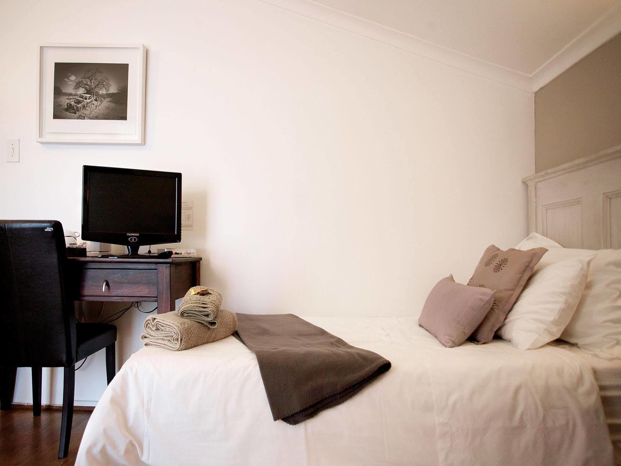 Art Gallery Guest House - Thandekayo Hout Bay Dış mekan fotoğraf